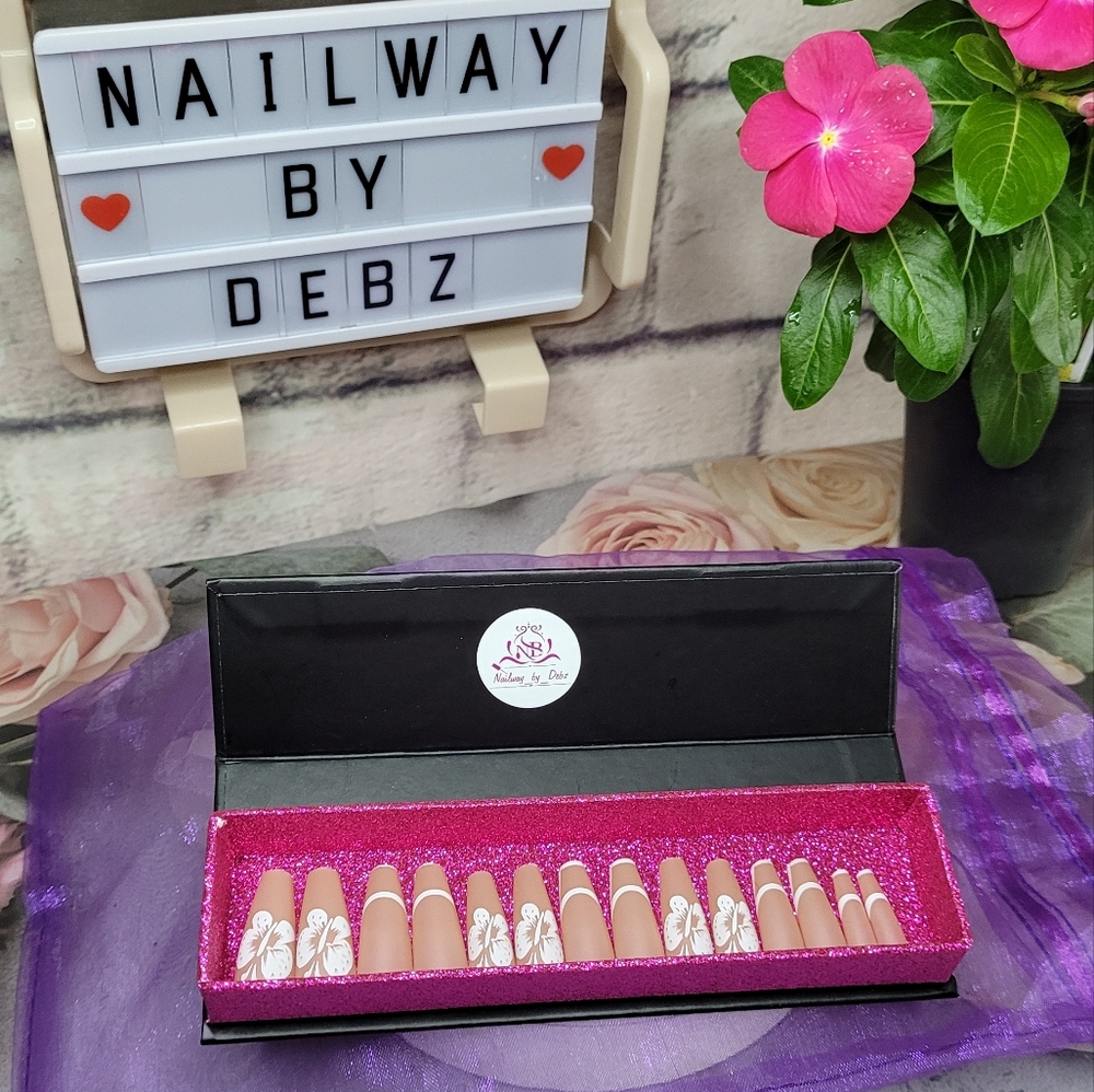 Nails - Picture 3 of 4